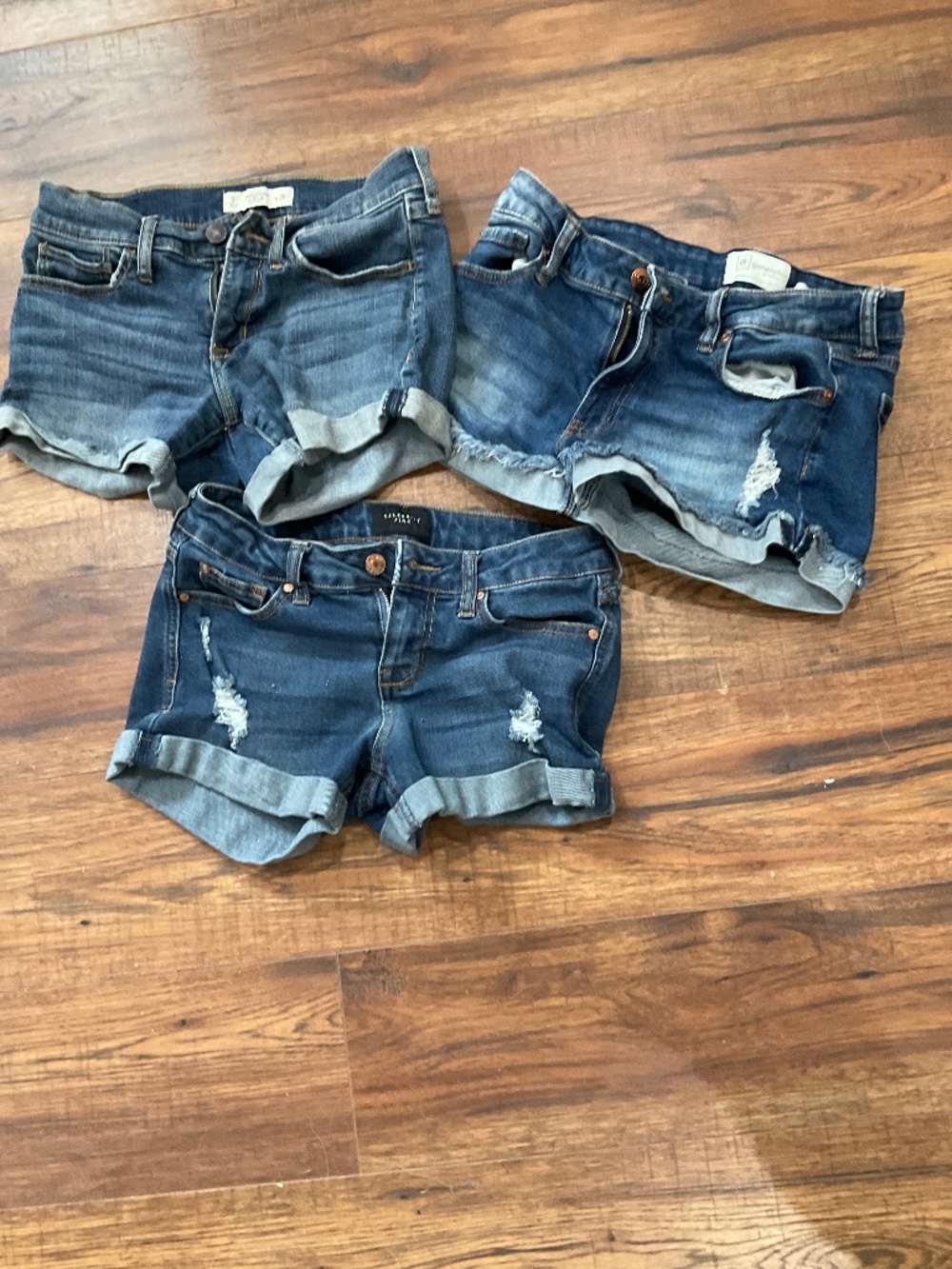 Lot  3 of Jean shorts